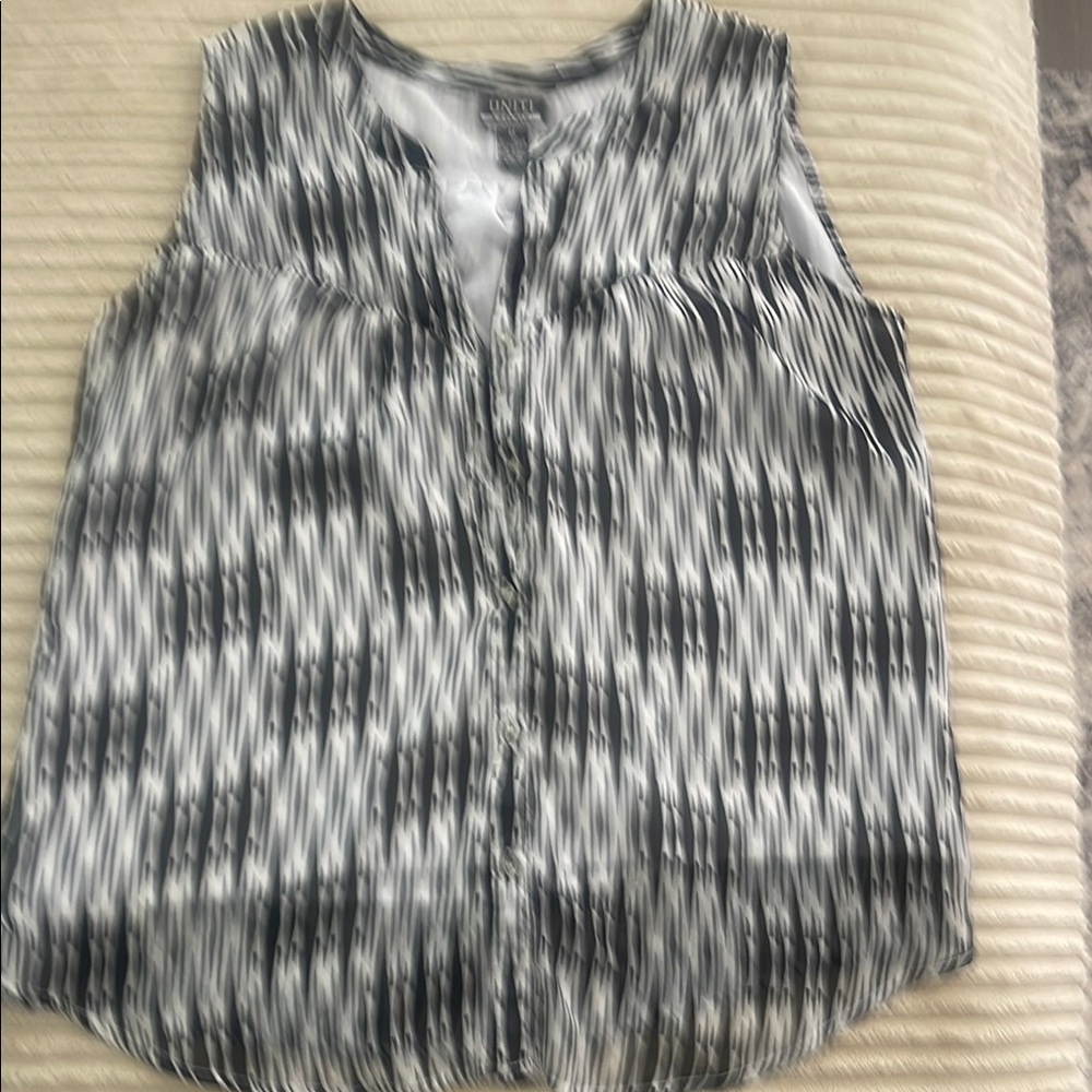 Chico's Black and White Women's Top